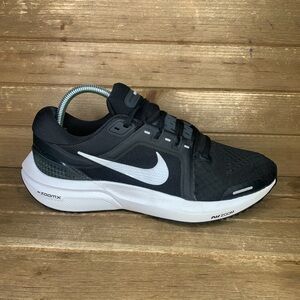 Mens Nike Vomero 16 Athletic Running Shoes Size 7.5 Black White